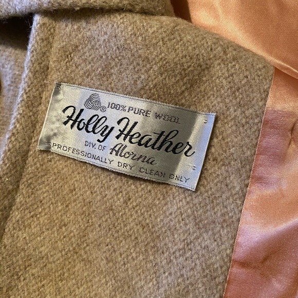 Vintage Holly Heather by Alorna Poncho - Picture 4 of 6